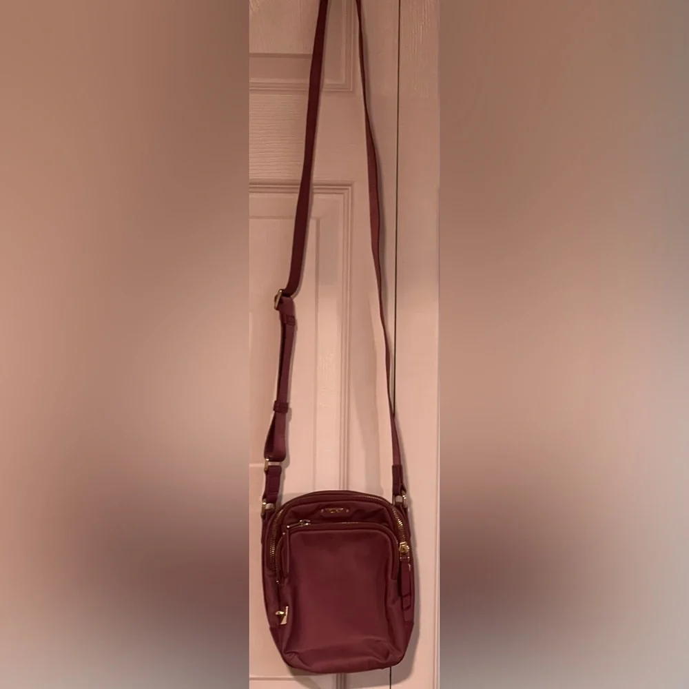 Tumi Voyageur Ruma Crossbody Bag in Rose Pink
